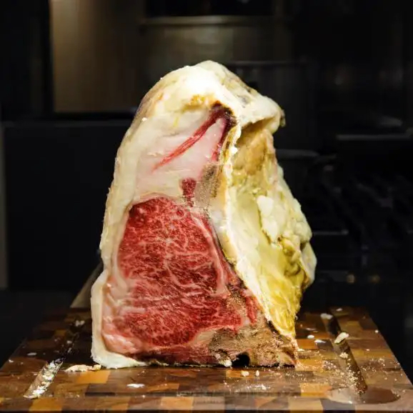 熟成肉重箱ギフトこだわり三段重 極／すき焼き・しゃぶしゃぶ | 門崎熟成肉 格之進