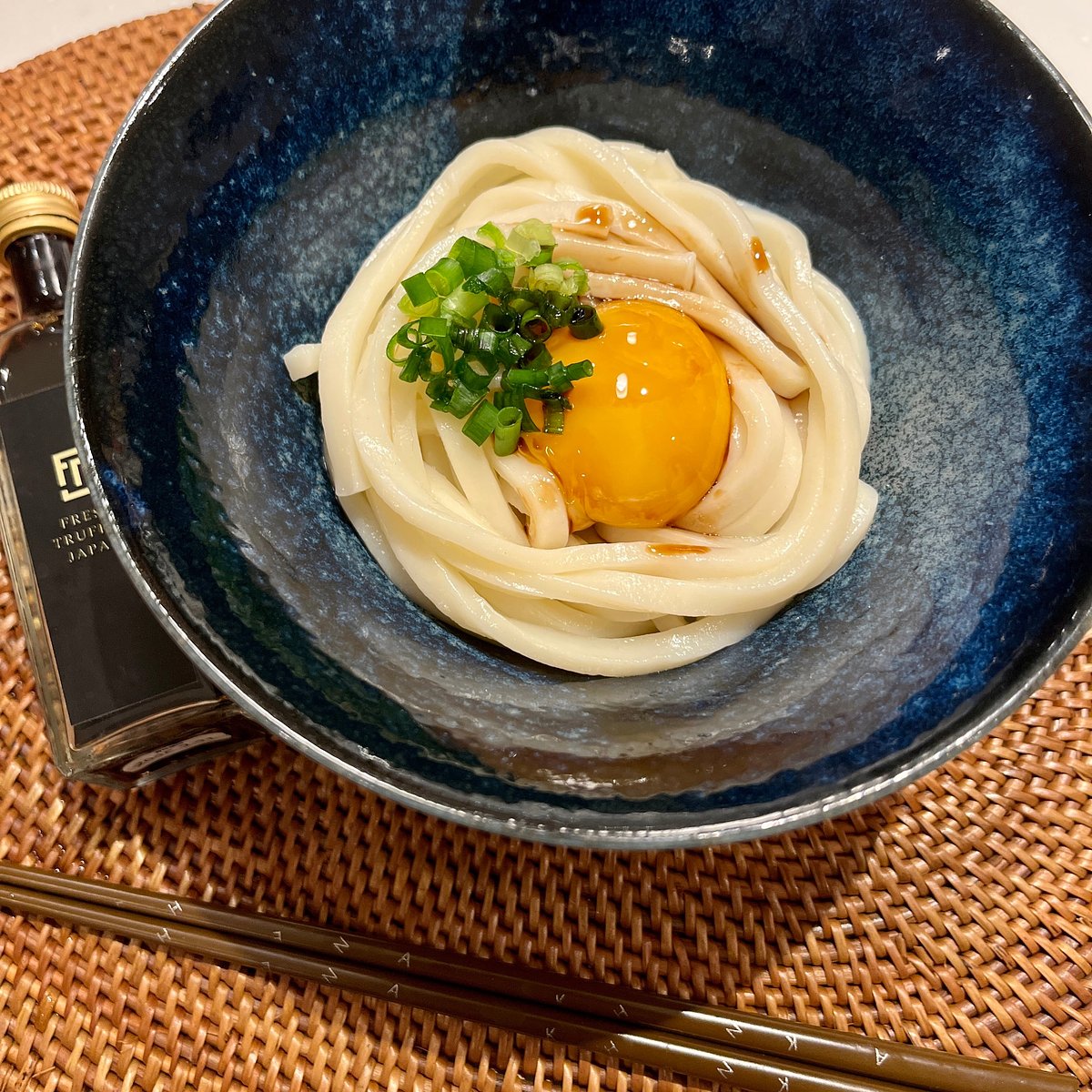 トリュフの最高峰 イタリア産白トリュフ醤油 | FRESH TRUFFLE JAPAN