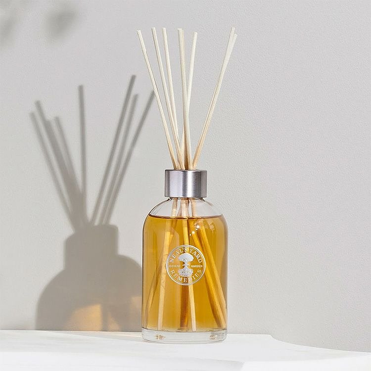 リードフレグランスディフューザー | NEAL'S YARD REMEDIES
