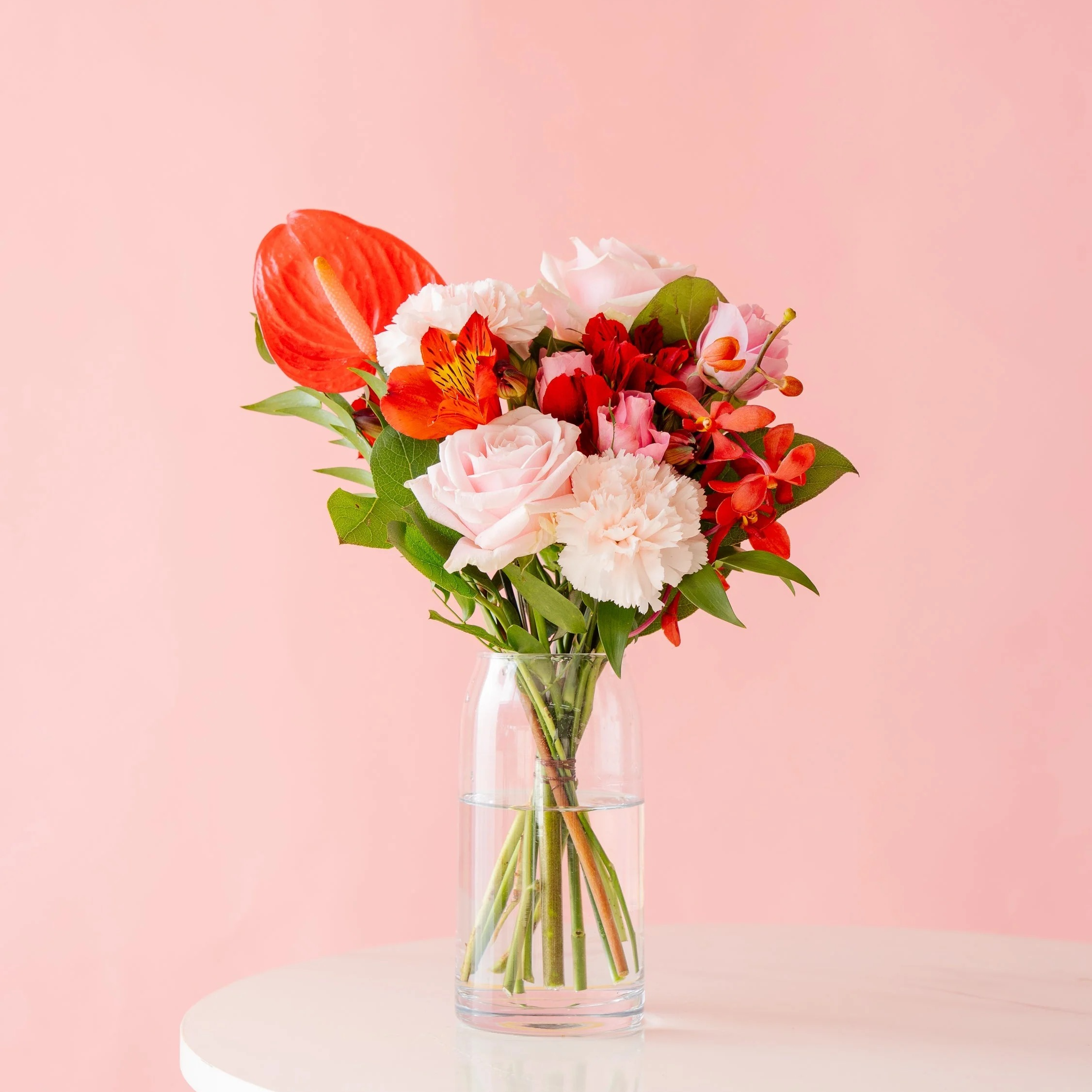 【母の日】バラとカーネーションの花束 - ピンク＆レッド - | AND PLANTS