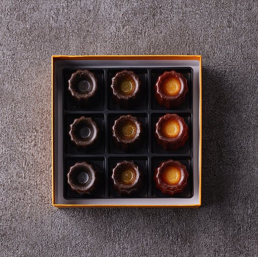 カヌレ専門店のミニカヌレ 9個セット | Canelé de CHIANTI